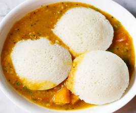 Idli & Sambar